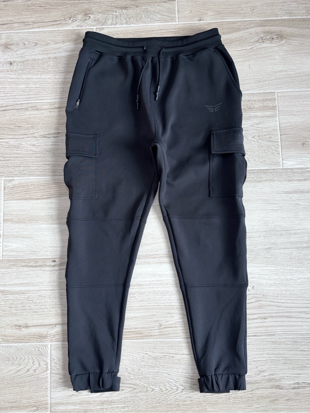 Men’s Edge Tech Joggers Black Size XL